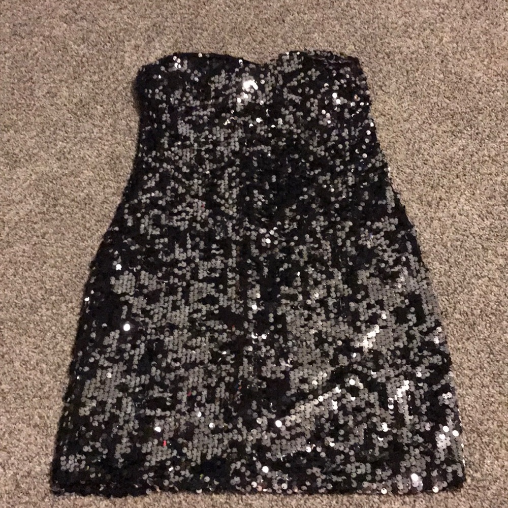 Sequin strapless dress